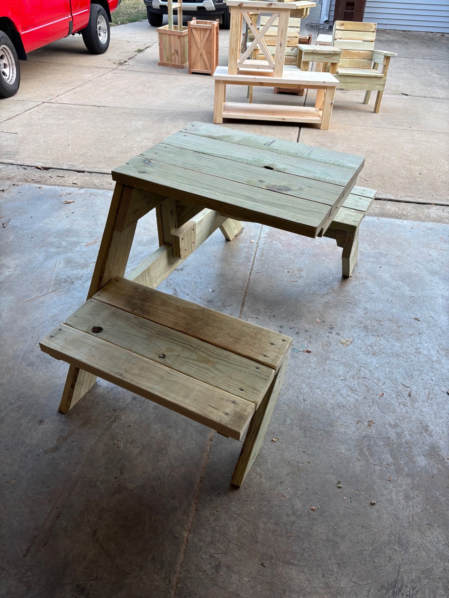 1/2 Picnic Table